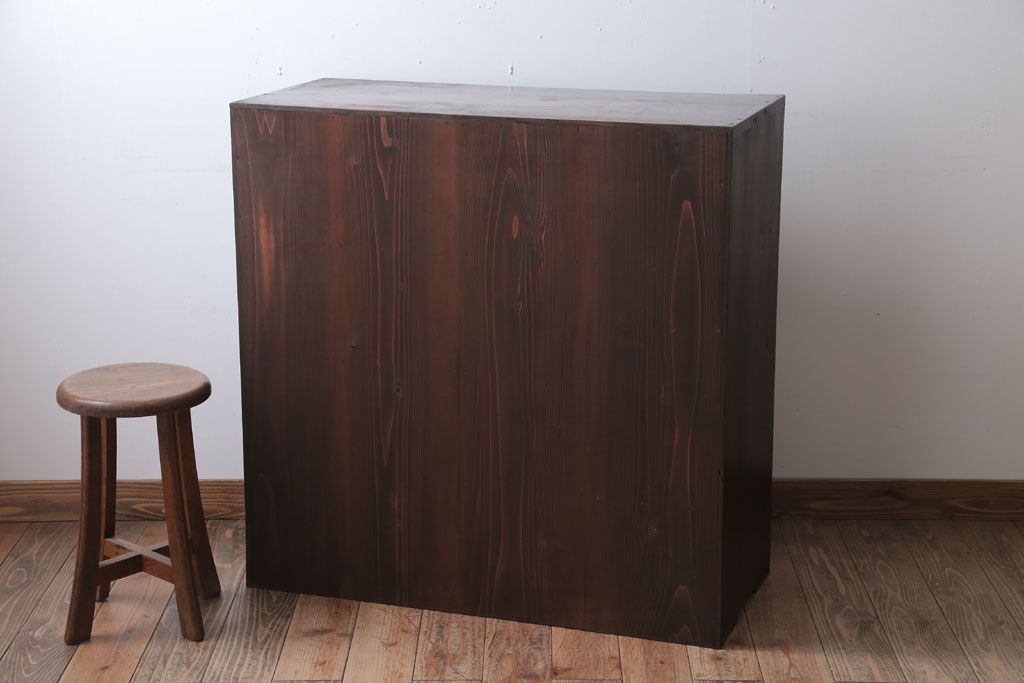 アンティーク家具　古民具・骨董　高級品!三方栗材のアンティーク収納棚