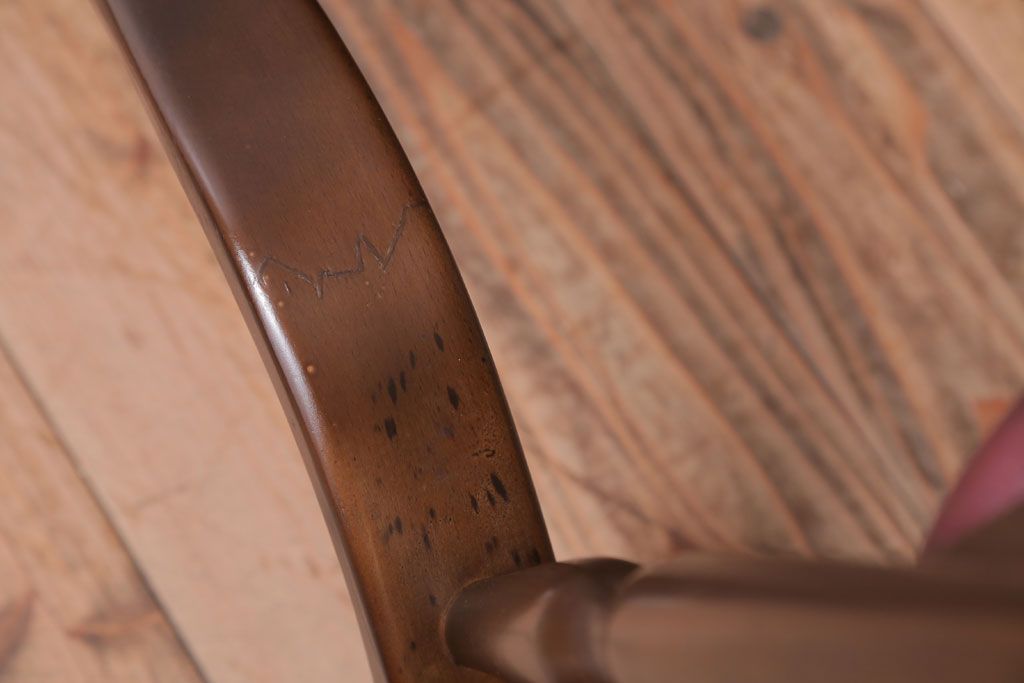 ヴィンテージ家具　ビンテージ　レトロな木製ロッキングチェア