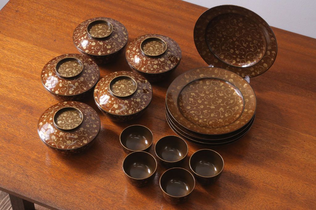 アンティーク雑貨　アンティーク　明治〜大正!沈金蒔絵木製お椀・皿など15点セット