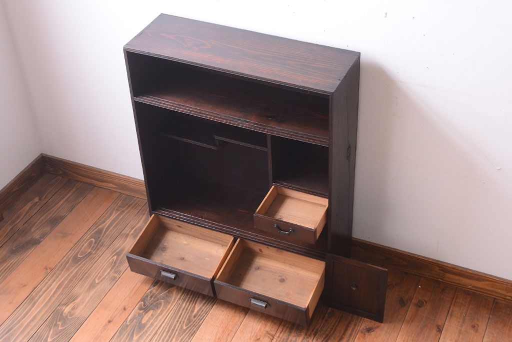 アンティーク家具　和製アンティーク　古い木の上品な茶棚(飾り棚)