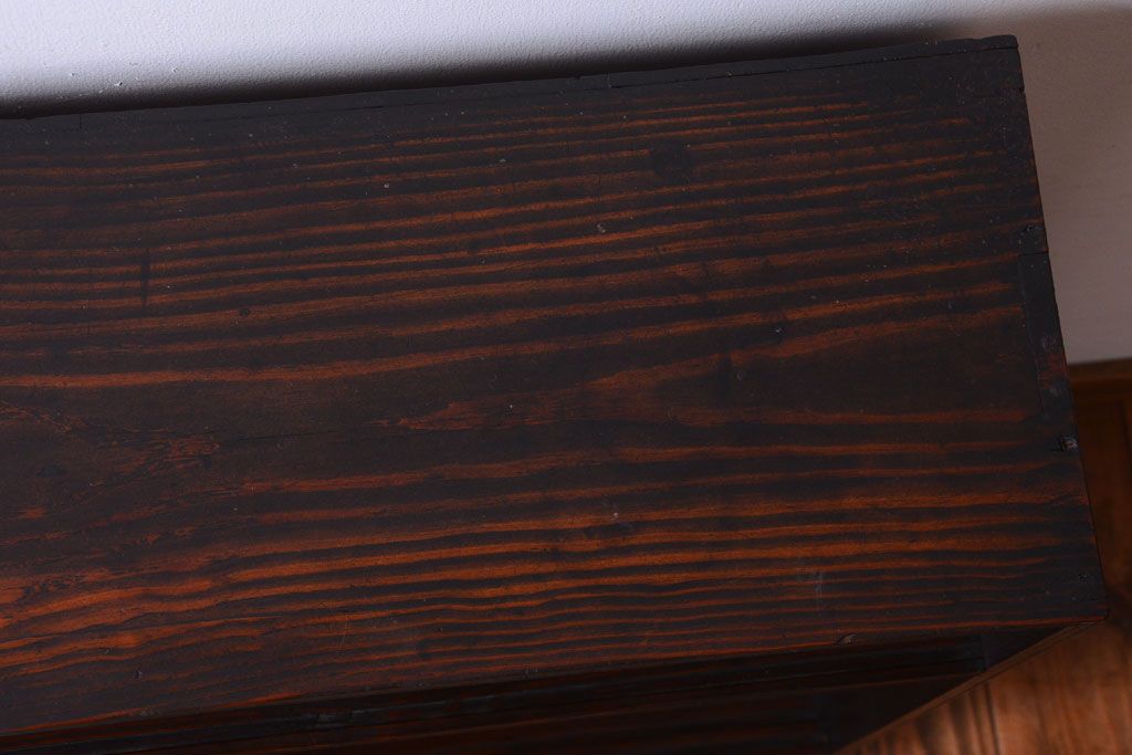 アンティーク家具　和製アンティーク　古い木の上品な茶棚(飾り棚)