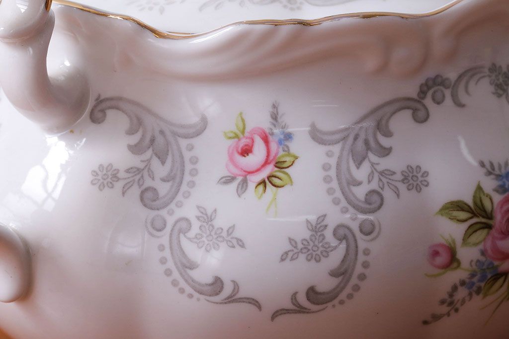 アンティーク雑貨　イギリス　Royal Albert(ロイヤルアルバート)　Tranquillity(トランキュリティ)シリーズ　ティーポット・シュガー・クリーマー3点