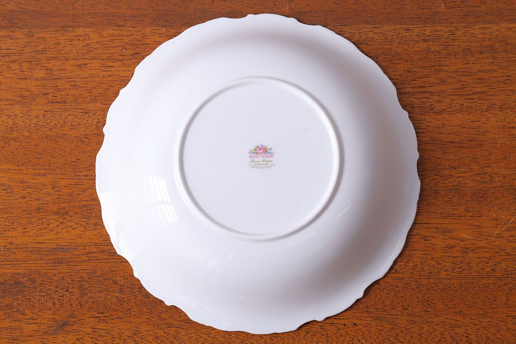 アンティーク雑貨　イギリス　Royal Albert(ロイヤルアルバート)　Tranquillity(トランキュリティ)シリーズ　大皿など3点(洋食器)