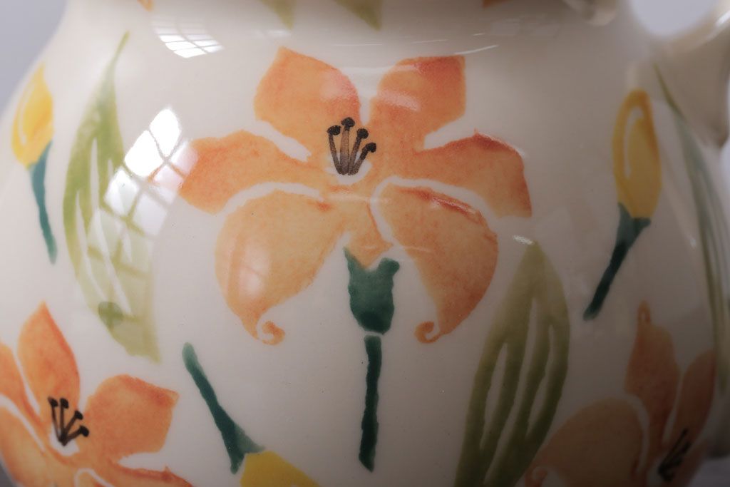 アンティーク雑貨　イギリスビンテージ　WESTFIELD ART POTTERY ポット・カップ&ソーサーなど4点(洋食器)