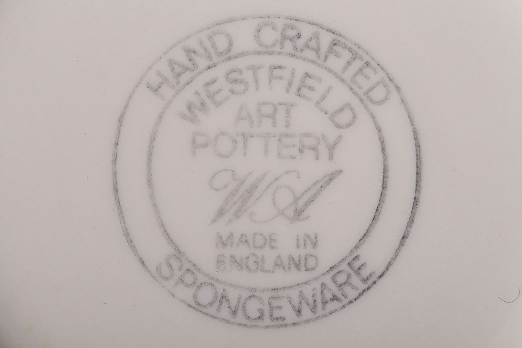 アンティーク雑貨　イギリスビンテージ　WESTFIELD ART POTTERY ポット・カップ&ソーサーなど4点(洋食器)