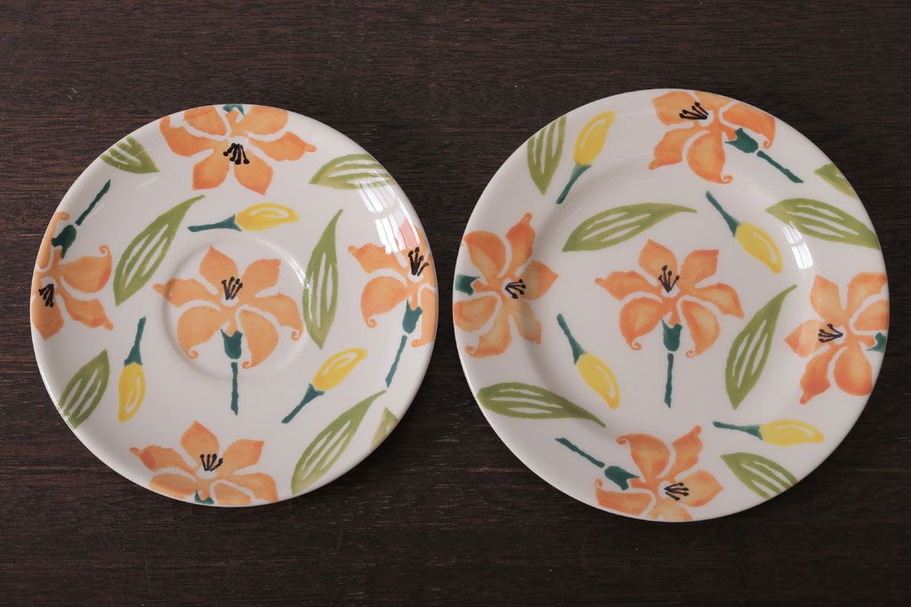 アンティーク雑貨　イギリスビンテージ　WESTFIELD ART POTTERY ポット・カップ&ソーサーなど4点(洋食器)