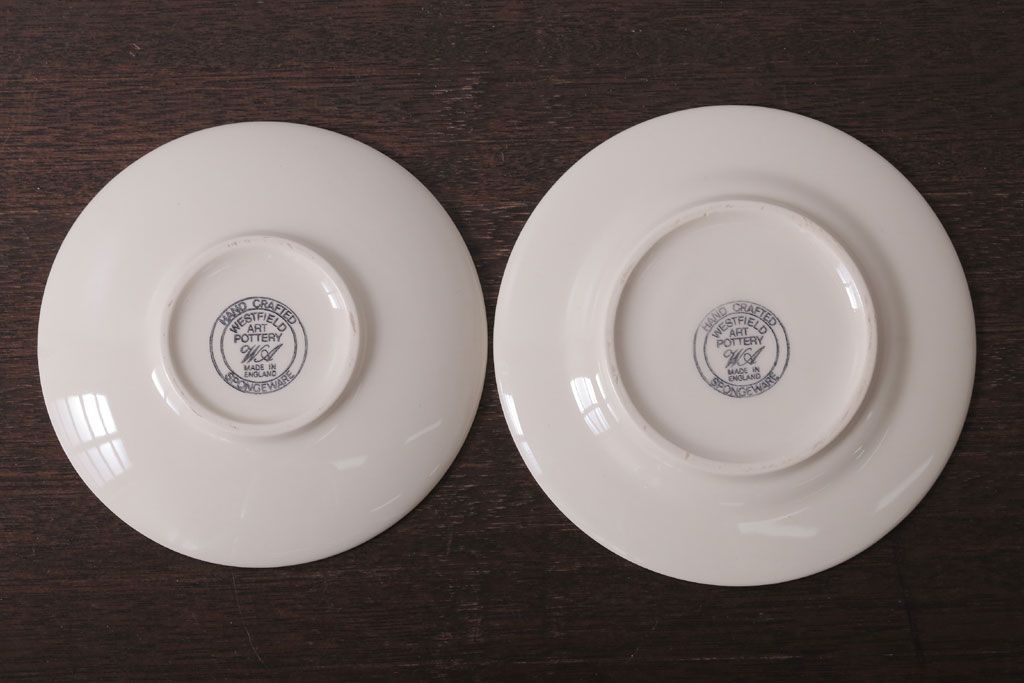 アンティーク雑貨　イギリスビンテージ　WESTFIELD ART POTTERY ポット・カップ&ソーサーなど4点(洋食器)