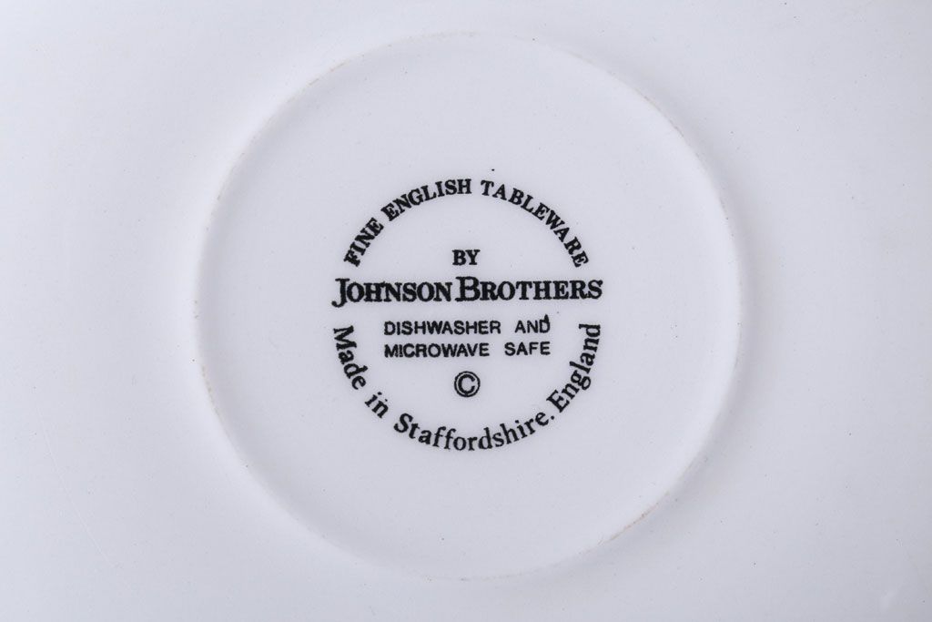 アンティーク雑貨　イギリスビンテージ　JOHNSON BROTHERS(ジョンソン・ブラザーズ)SUMMER CHINTZ(サマーチンツ)シリーズ カップ&ソーサー・皿など6点(洋食器)