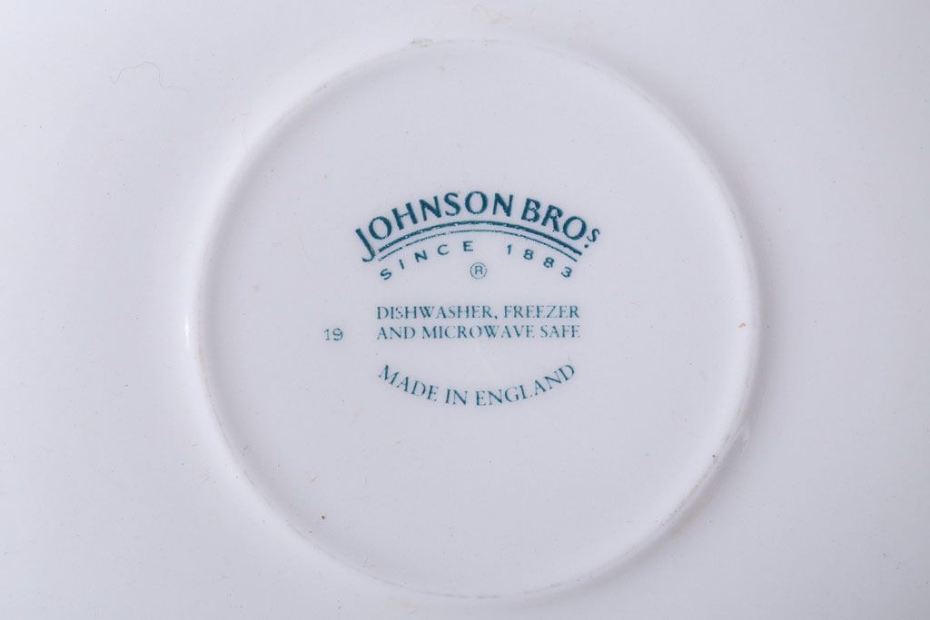 アンティーク雑貨　イギリスビンテージ　JOHNSON BROTHERS(ジョンソン・ブラザーズ)SUMMER CHINTZ(サマーチンツ)シリーズ カップ&ソーサー・皿など6点(洋食器)