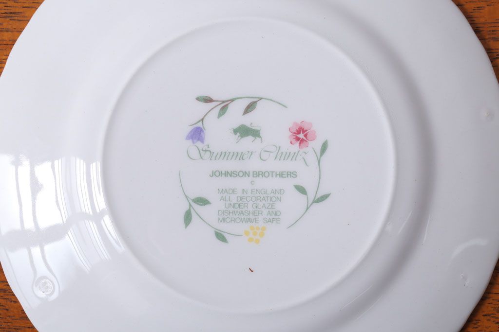 アンティーク雑貨　イギリスビンテージ　JOHNSON BROTHERS(ジョンソン・ブラザーズ)SUMMER CHINTZ(サマーチンツ)シリーズ カップ&ソーサー・皿など6点(洋食器)