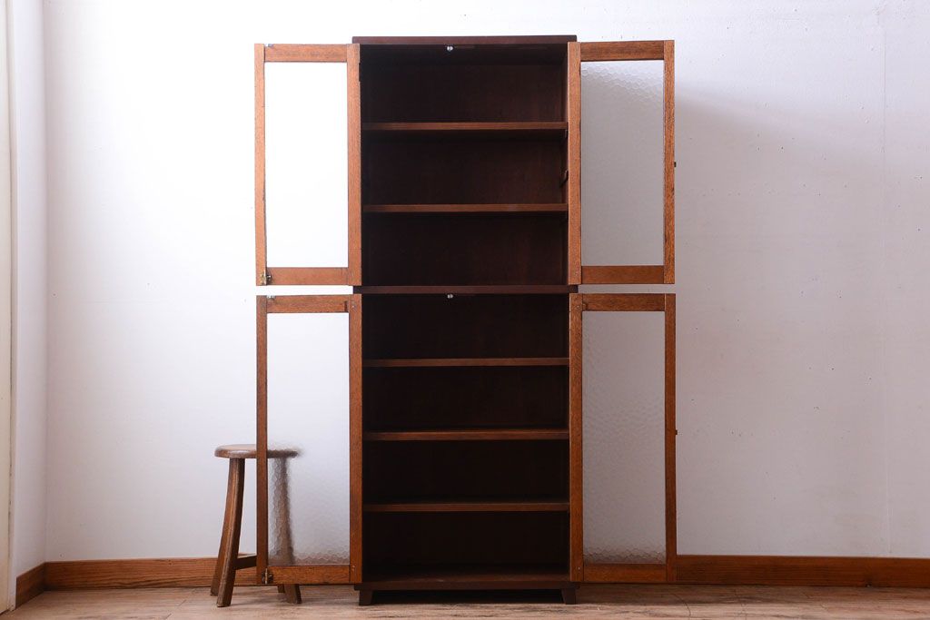 レトロ家具　昭和レトロ　レトロガラス入り!縦型アンティーク収納棚