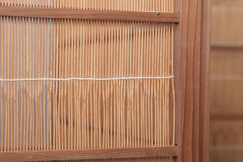 古民具・骨董　古い木味の折り畳み式パーテーション(四連屏風衝立て)(1)