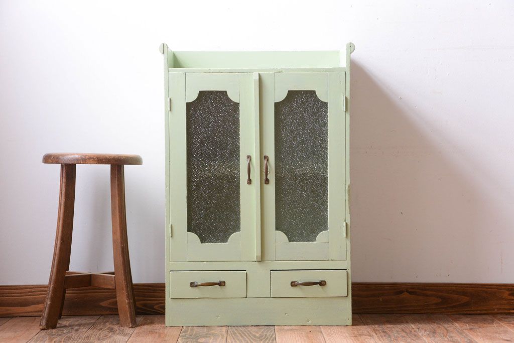 アンティーク家具　アンティークペイント　ダイヤガラス入りの小さな本箱(ブックケース)