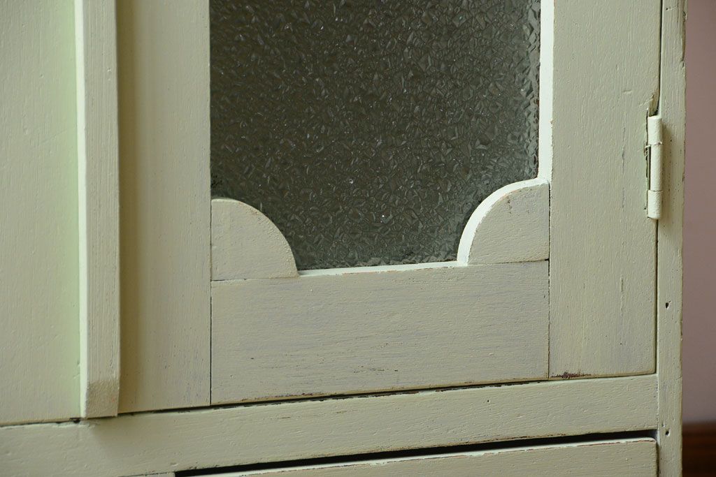 アンティーク家具　アンティークペイント　ダイヤガラス入りの小さな本箱(ブックケース)