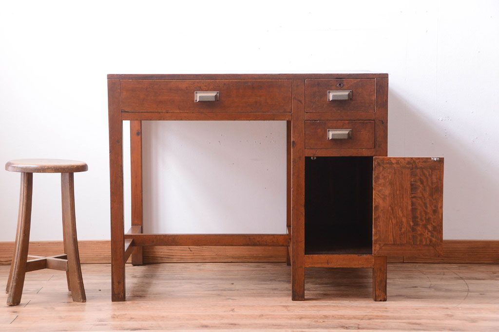 レトロ家具 和製アンティーク 古い木製のレトロな片袖机(勉強机・デスク) | ラフジュ工房