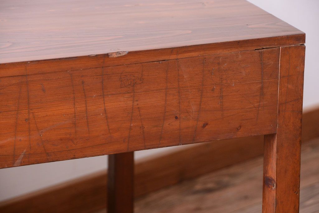 レトロ家具　和製アンティーク　古い木製のレトロな片袖机(勉強机・デスク)