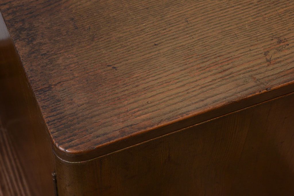 レトロ家具　昭和レトロ　シンプルな古い木の収納戸棚(書類棚・レコードケース)