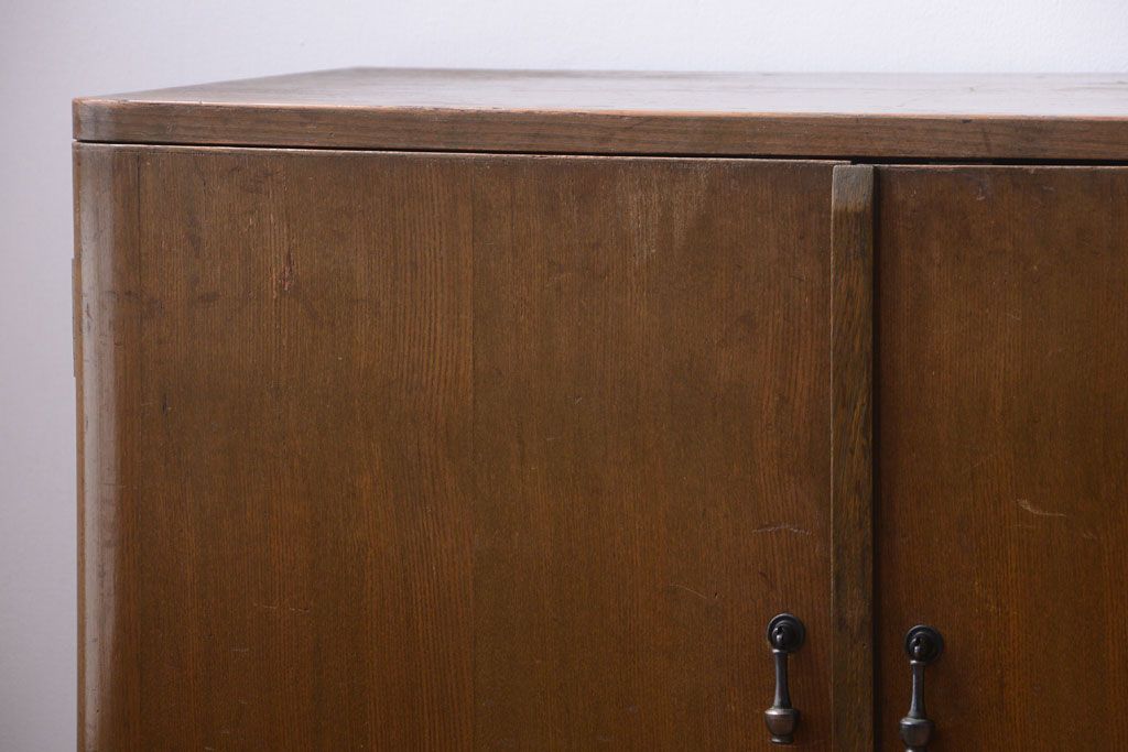 レトロ家具　昭和レトロ　シンプルな古い木の収納戸棚(書類棚・レコードケース)