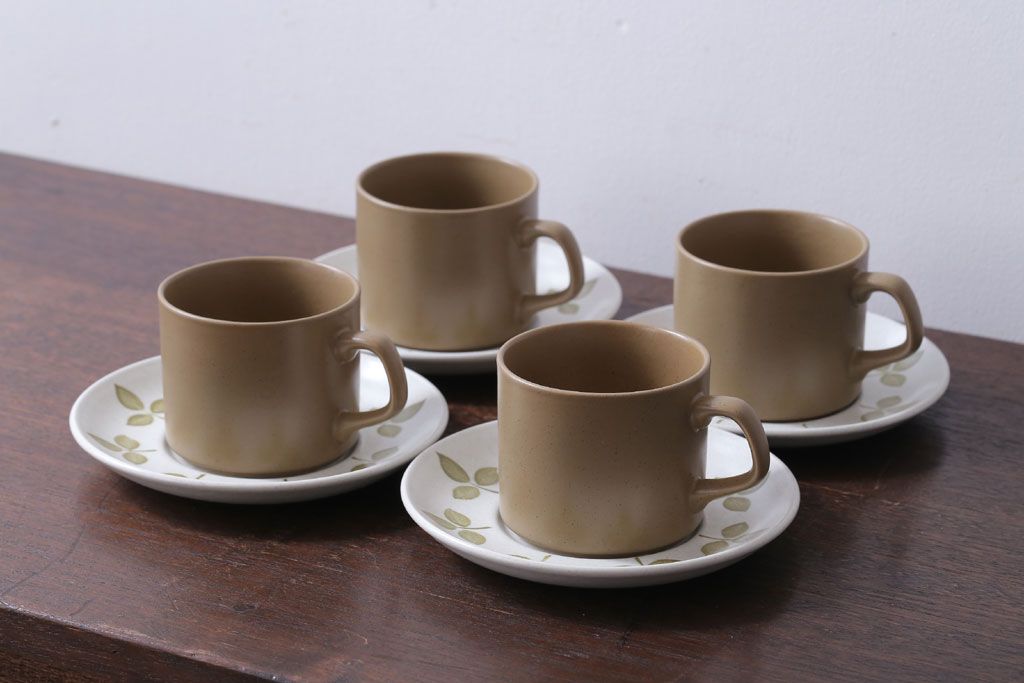 イギリスビンテージ　J&G　MEAKIN(ミーキン) TULIP TIME(チューリップタイム)シリーズ　カップ&ソーサー4客セット(洋食器)