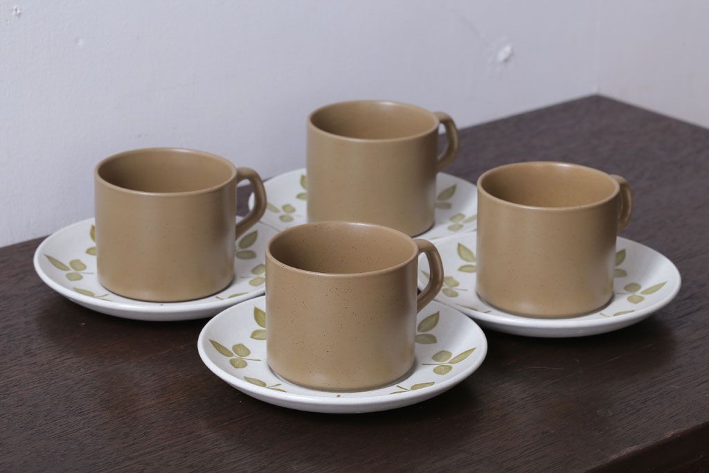 イギリスビンテージ　J&G　MEAKIN(ミーキン) TULIP TIME(チューリップタイム)シリーズ　カップ&ソーサー4客セット(洋食器)