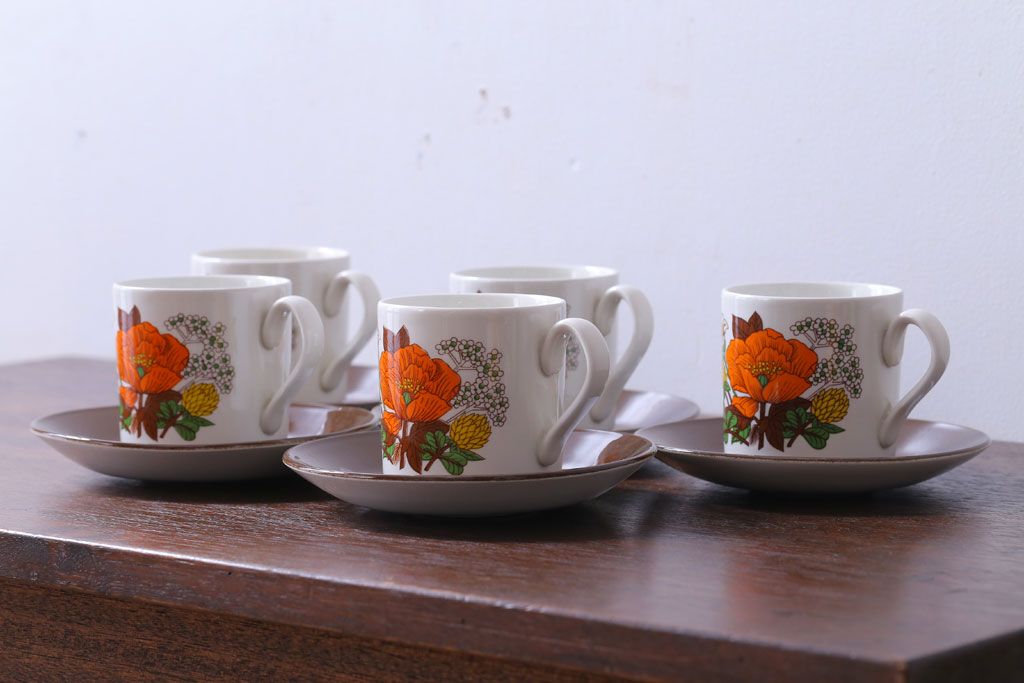 イギリスビンテージ　MARKS&SPENCER(マークス&スペンサー)　POPPIES(ポピーズ)シリーズ　カップ&ソーサー5客セット(洋食器)
