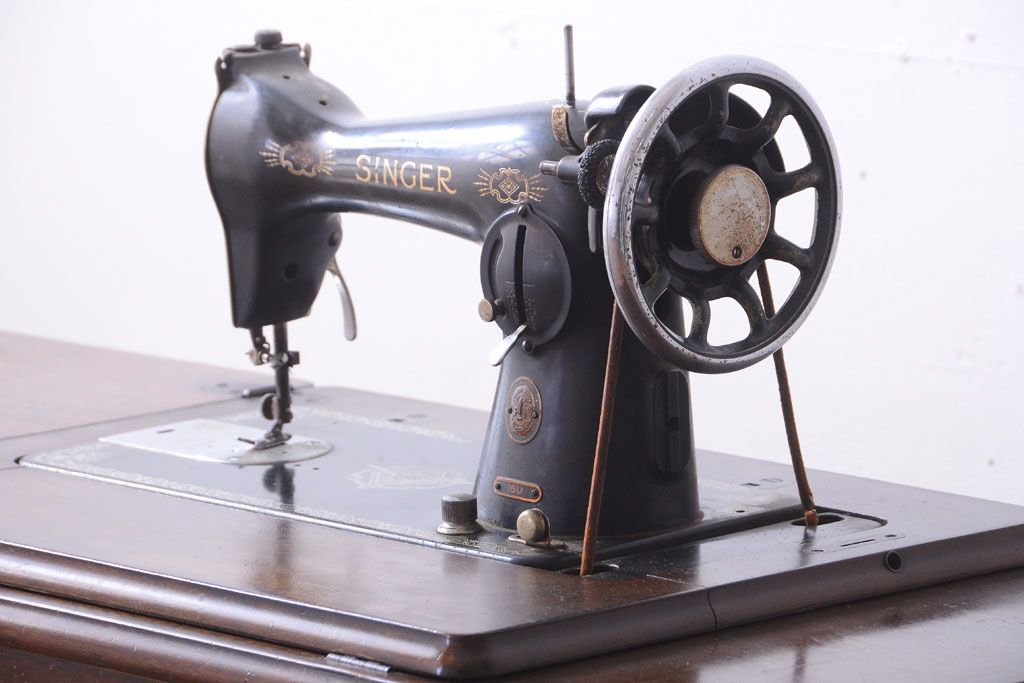 ヴィンテージ家具 ビンテージ 古いSINGER(シンガー)ミシンテーブル