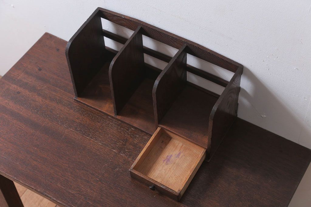 レトロ家具　昭和レトロ　古い栗材のアンティーク本立て