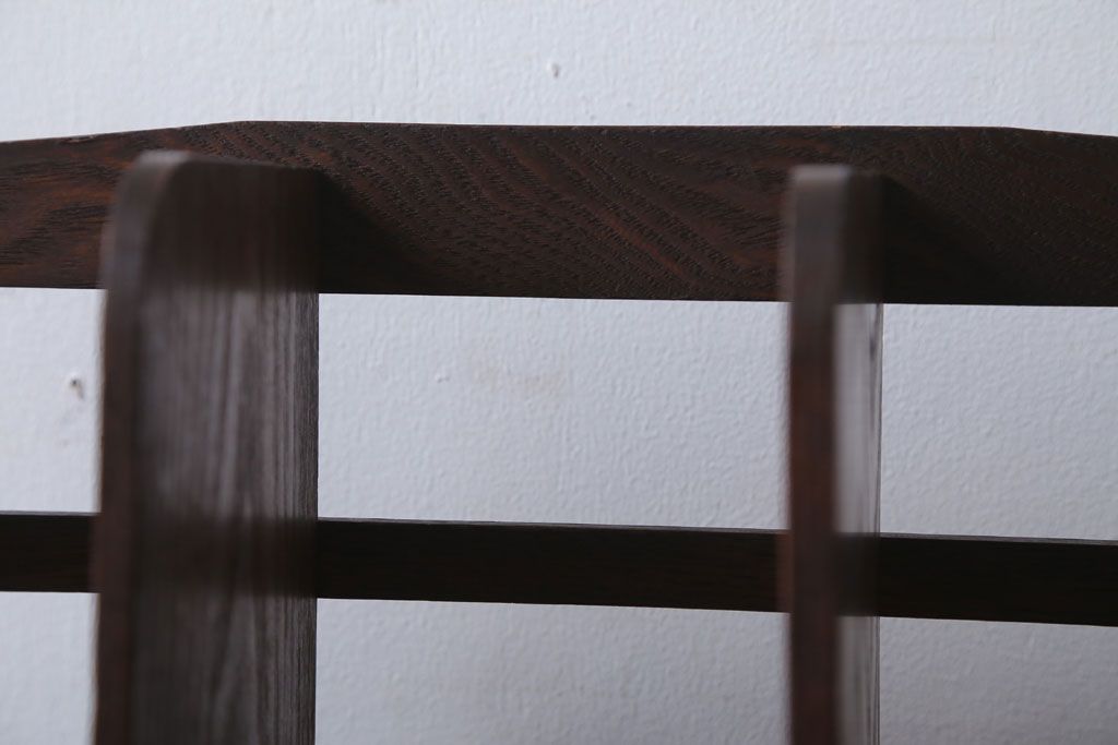レトロ家具　昭和レトロ　古い栗材のアンティーク本立て