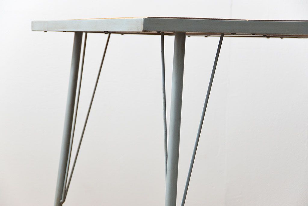 アンティーク家具　アンティーク　古材天板!鉄枠付き鉄脚のダイニングテーブル