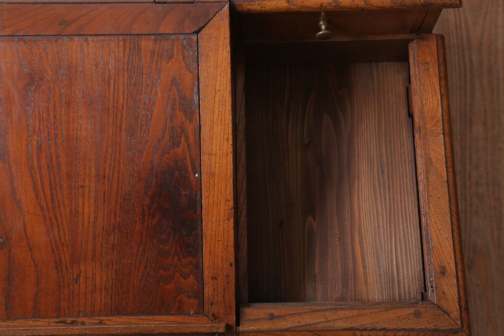 アンティーク家具　和製アンティーク　古い栓材製のシンプルで上品な簿記机(ライティングビューロー)