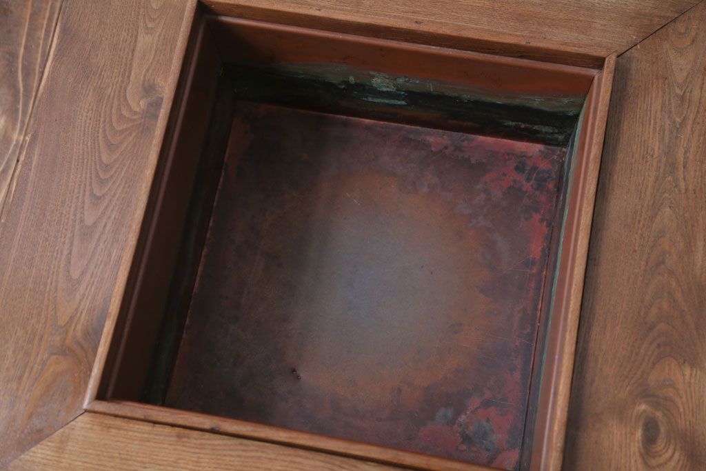 アンティーク雑貨　古民具・骨董　古い桑材製の高級角火鉢