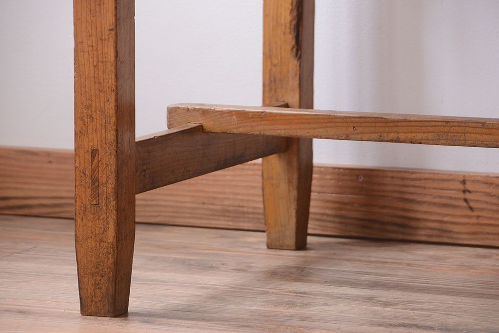アンティーク家具　和製アンティーク　古い木のシンプルな平机