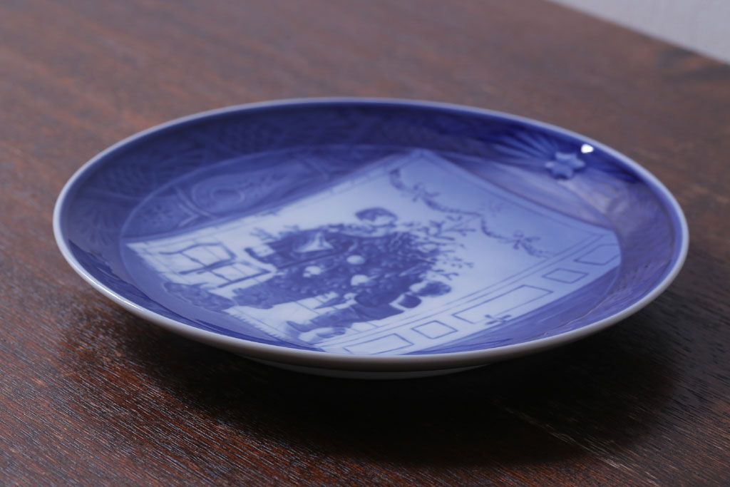 アンティーク雑貨　中古　ROYAL COPENHAGEN(ロイヤルコペンハーゲン)　イヤープレート　2000年