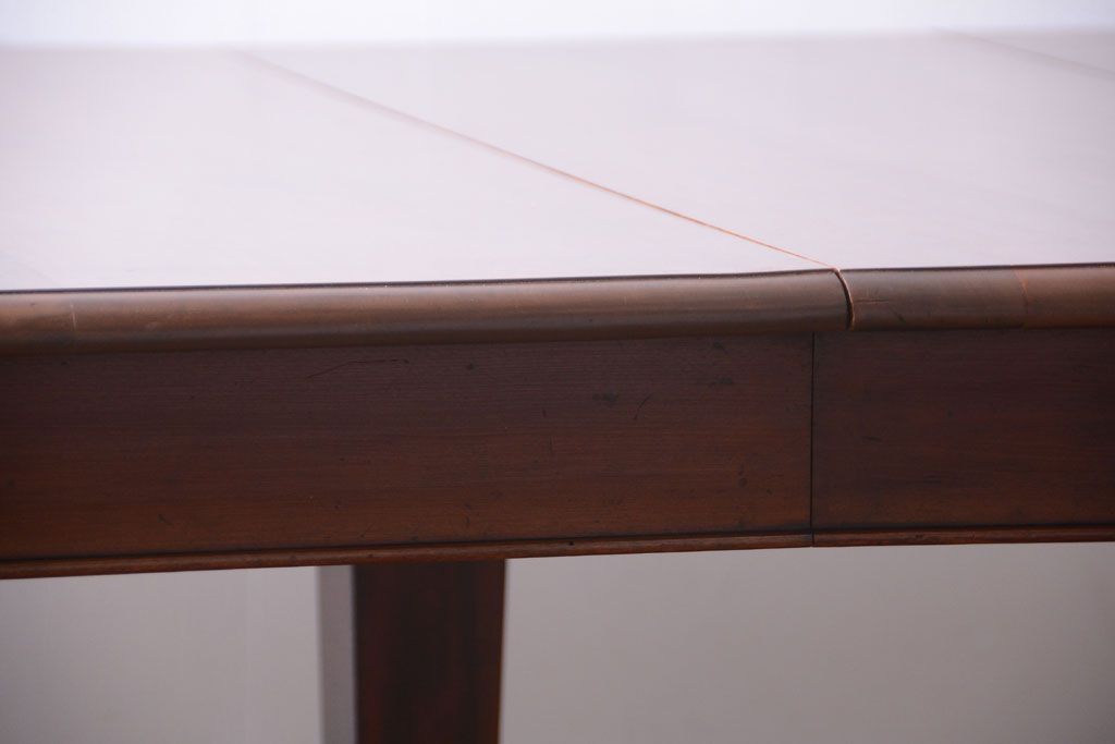アンティーク家具　イギリスアンティーク　バーチ材のエクステンションテーブル