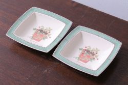 アンティーク雑貨　イギリスWedgwood(ウェッジウッド)　SARAH'S GARDEN(サラズガーデン)　角皿2枚セット(洋食器)