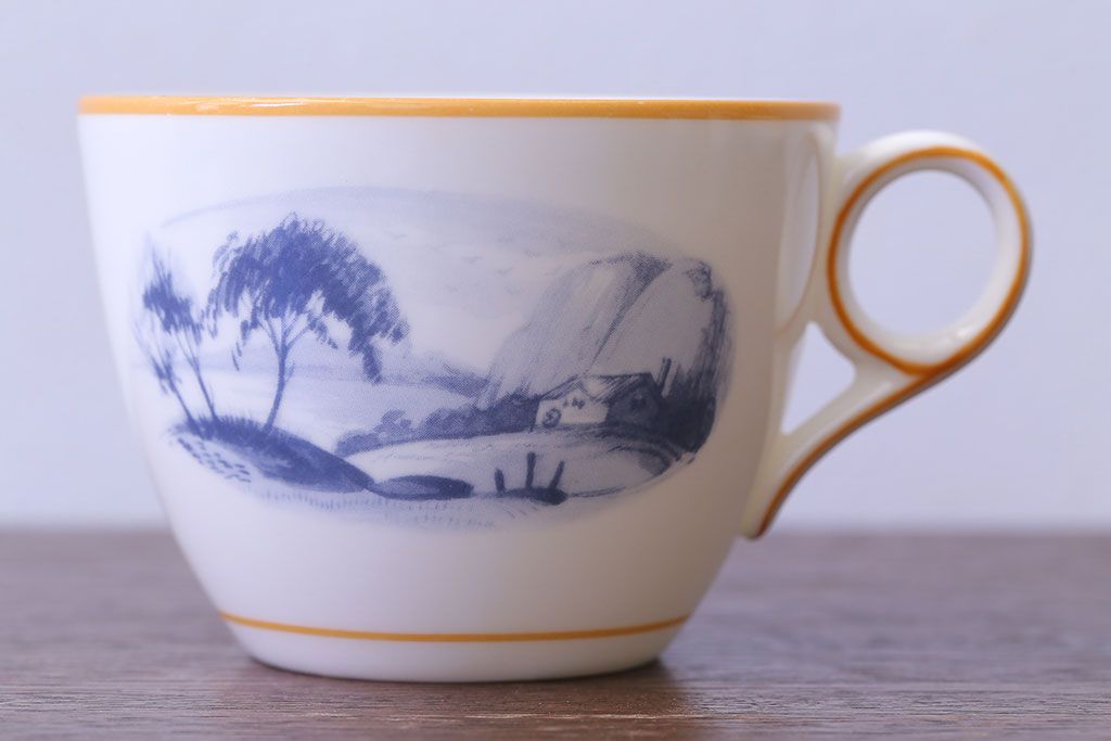 アンティーク雑貨　中古　イギリスMINTON(ミントン)　Peonies・poppies・blue landscape　カップ&ソーサー3客セット(洋食器)