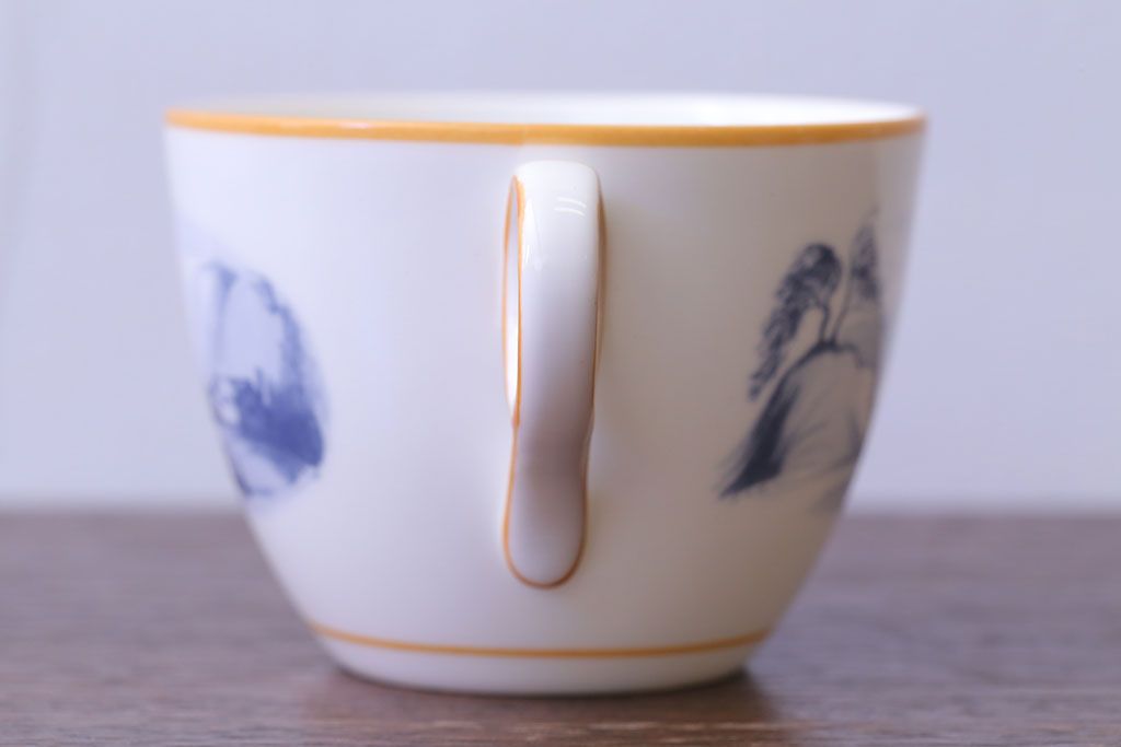 アンティーク雑貨　中古　イギリスMINTON(ミントン)　Peonies・poppies・blue landscape　カップ&ソーサー3客セット(洋食器)
