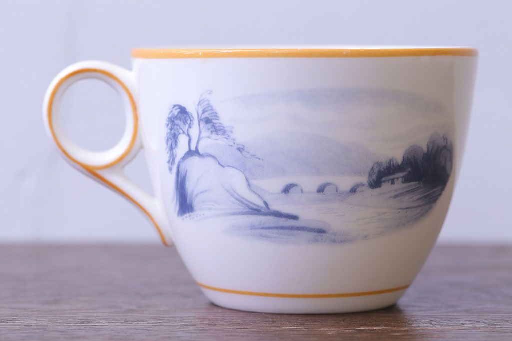 アンティーク雑貨　中古　イギリスMINTON(ミントン)　Peonies・poppies・blue landscape　カップ&ソーサー3客セット(洋食器)