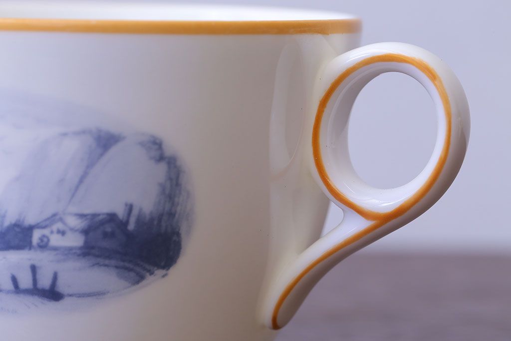 アンティーク雑貨　中古　イギリスMINTON(ミントン)　Peonies・poppies・blue landscape　カップ&ソーサー3客セット(洋食器)
