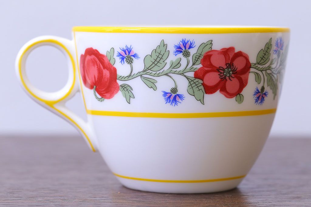 アンティーク雑貨　中古　イギリスMINTON(ミントン)　Peonies・poppies・blue landscape　カップ&ソーサー3客セット(洋食器)