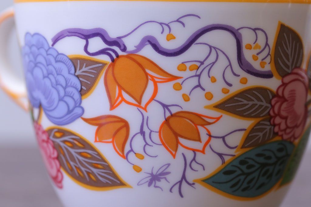 アンティーク雑貨　中古　イギリスMINTON(ミントン)　Peonies・poppies・blue landscape　カップ&ソーサー3客セット(洋食器)