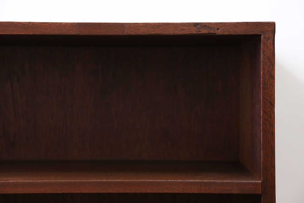 レトロ家具　昭和レトロ シンプルな脚付き本棚(飾り棚)