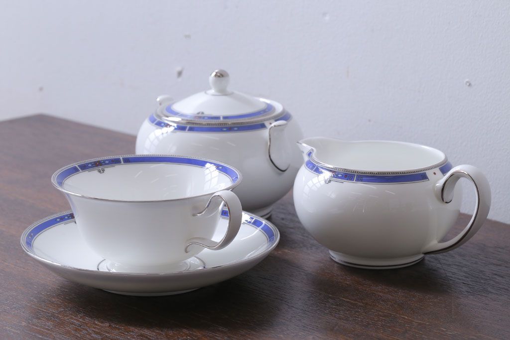 中古　イギリスWedgwood(ウェッジウッド)　キングスブリッジ　カップ&ソーサー・シュガー・クリーマー(洋食器)