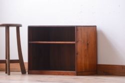 レトロ家具　昭和レトロ　古い木製の小さなオープンラックローボード(飾り棚)