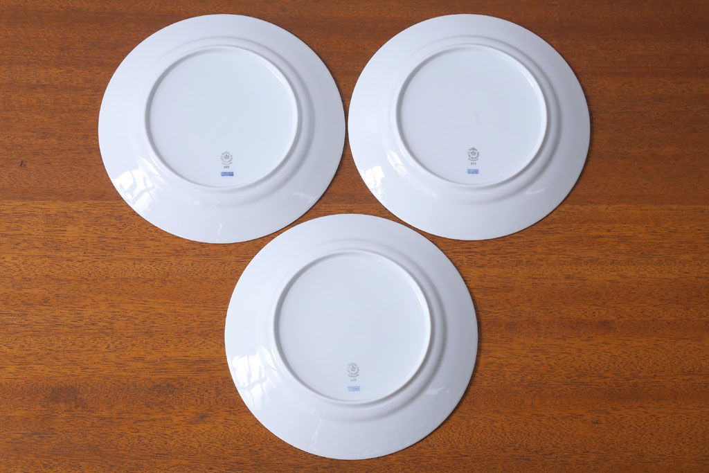 アンティーク雑貨　中古　ROYAL COPENHAGEN(ロイヤルコペンハーゲン)　WHITE FLUTED HALF LACE(ホワイトフルーテッド・ハーフレース) 25cmプレート(大皿)3枚セット(洋食器)