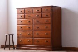 中古　横浜クラシック家具　ダニエル　エトランジェ整理ダンス(チェスト)(定価約73万円)