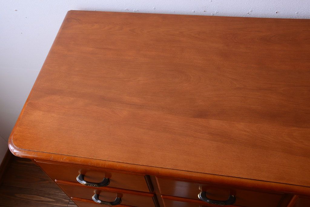 中古　横浜クラシック家具　ダニエル　エトランジェ整理ダンス(チェスト)(定価約73万円)
