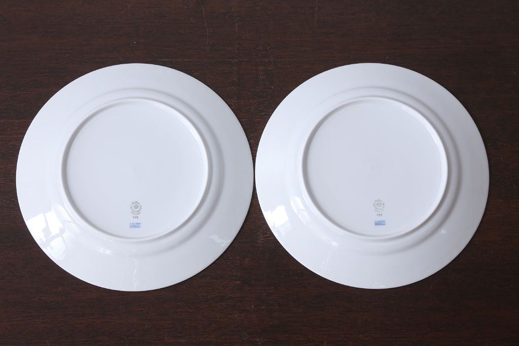 アンティーク雑貨　中古　ROYAL COPENHAGEN(ロイヤルコペンハーゲン)　WHITE FLUTED HALF LACE(ホワイトフルーテッド・ハーフレース) 25cmプレート(大皿)2枚セット(洋食器)