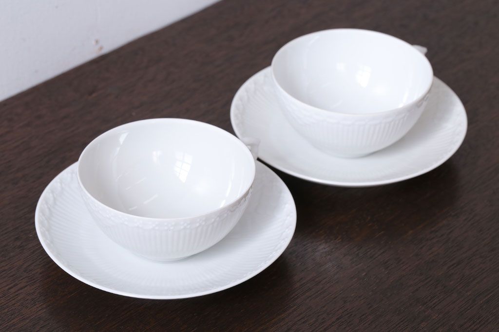 アンティーク雑貨　中古　ROYAL COPENHAGEN(ロイヤルコペンハーゲン)　WHITE FLUTED HALF LACE(ホワイトフルーテッド・ハーフレース) カップ&ソーサー2客セット(洋食器)