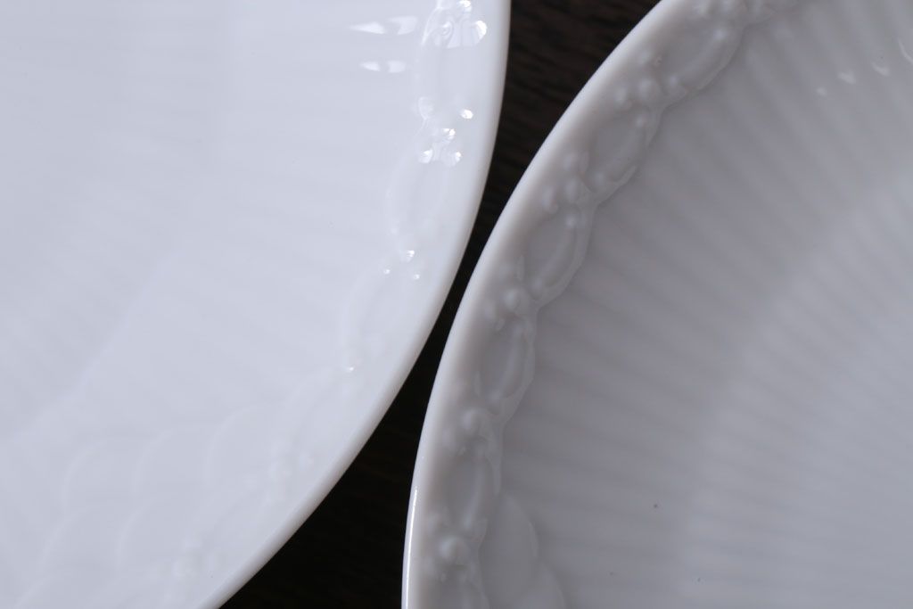 アンティーク雑貨　中古　ROYAL COPENHAGEN(ロイヤルコペンハーゲン)　WHITE FLUTED HALF LACE(ホワイトフルーテッド・ハーフレース) カップ&ソーサー2客セット(洋食器)